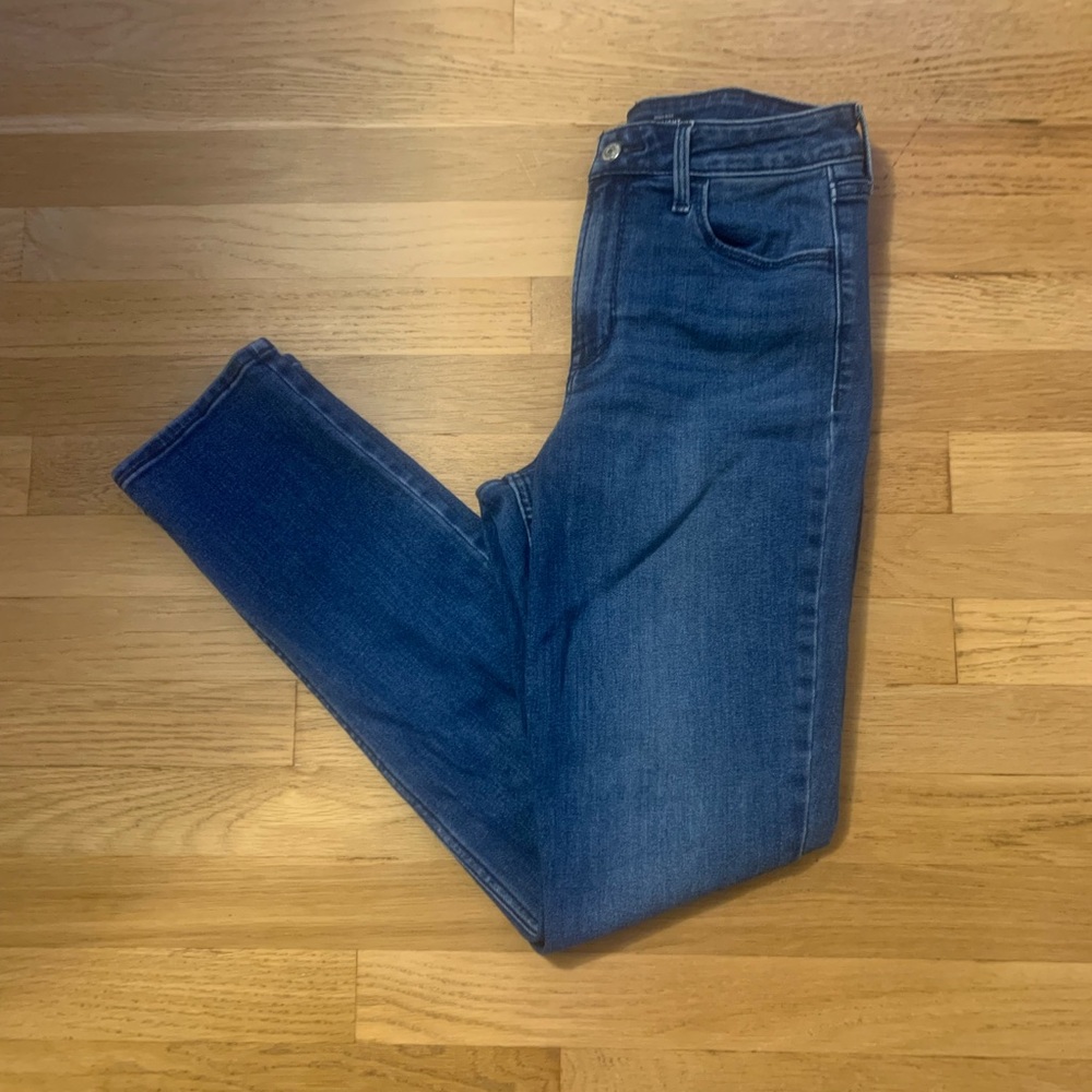 Old Navy High Rise Straight Jeans